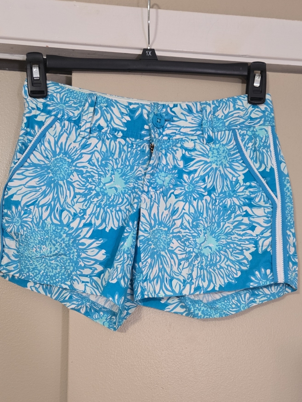 Lilly Pulitzer The Callahan Women’s Blue Floral Print Cotton Shorts Size 00